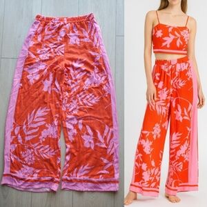 Sienna Sky Size Large Red and Pink Floral Wig Leg Pants
